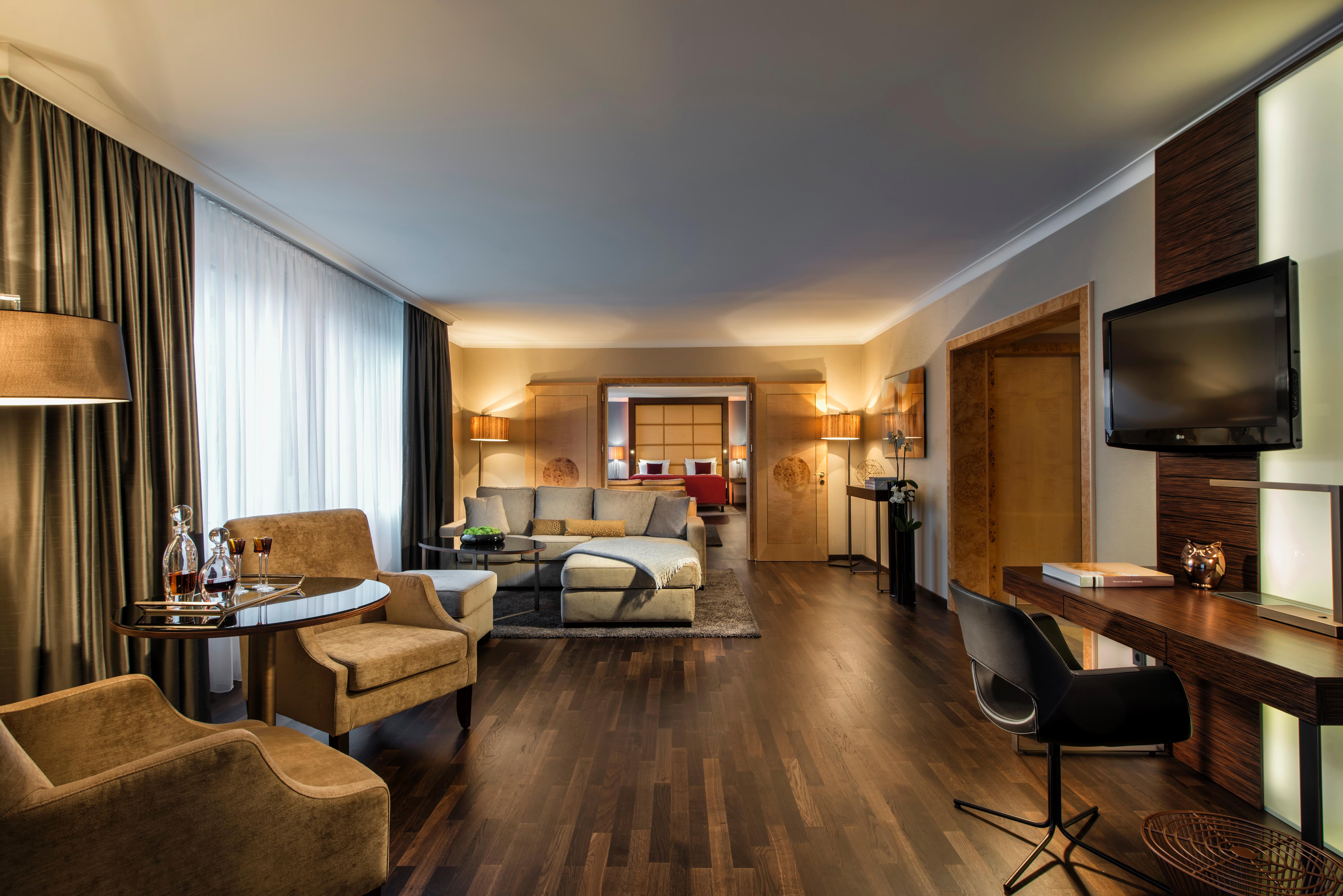 Hotel Palace Berlin Bagian luar foto Suite